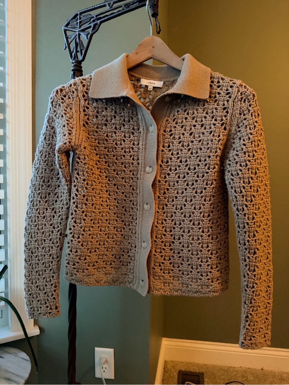 GT-0097 | Vince Wool Cashmere Crochet Collared Cardigan Taupe XXS